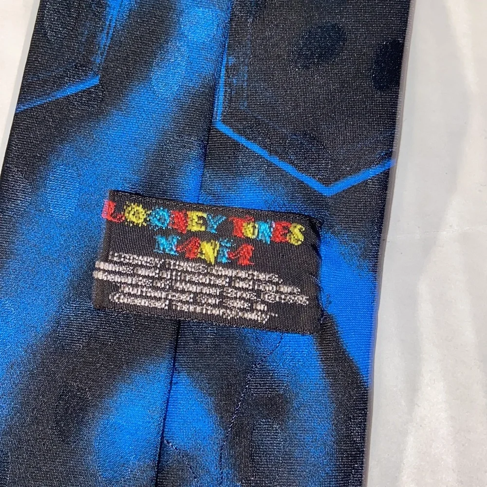 Vintage 1995 Looney Tunes Bugs Bunny Playing Basketball Men’s Polyester Tie